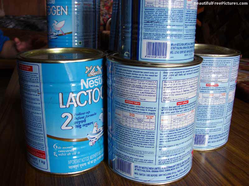 picture of baby food tins