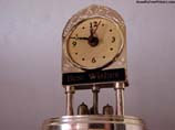 pictures of a table clock